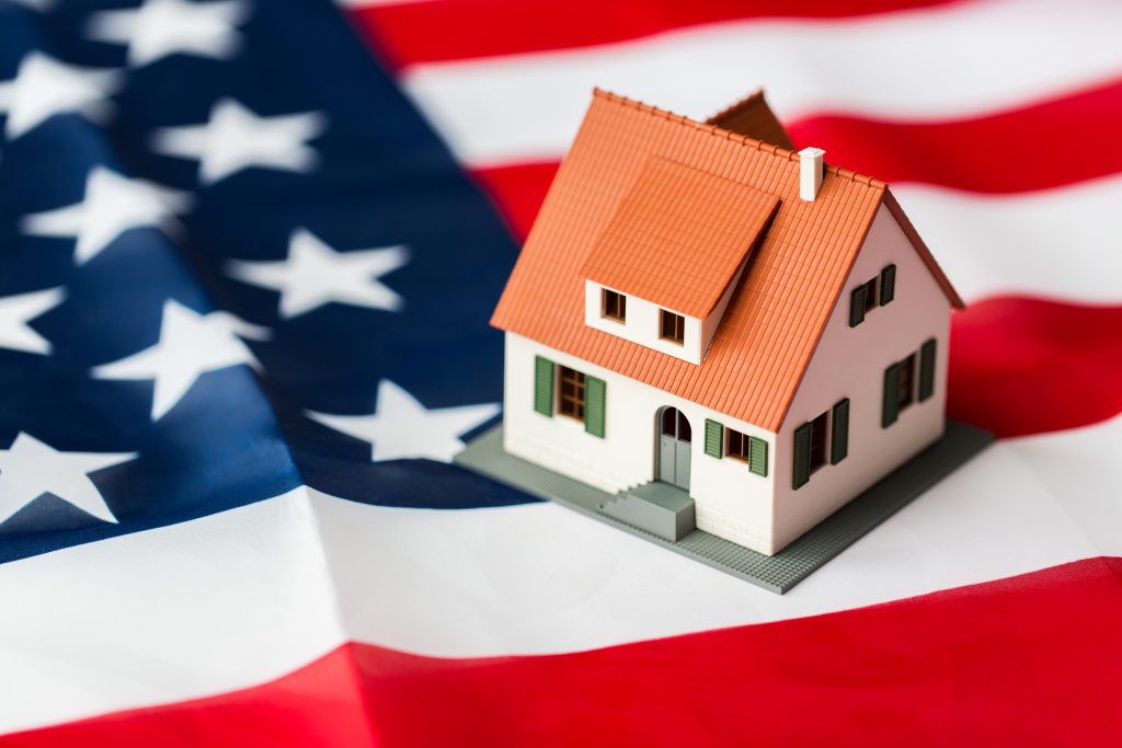 Como a possível recessão nos EUA pode afetar o mercado imobiliário no Brasil